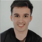 Profesor titulado de secundaria: Historia, Geografía, Historia del Arte, TIC. Graduado en historia, Master de Secundaria.
